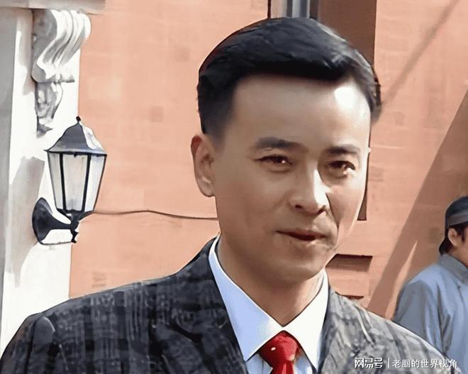 恩愛十幾年難抵殘酷現(xiàn)實(shí)？羅鋼娶小23歲郝蕾年齡差原來不算坎(圖11)